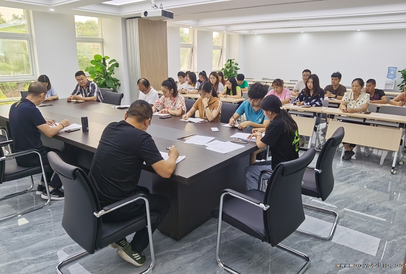 夢(mèng)想起航，始于云臻——新員工入職培訓(xùn)